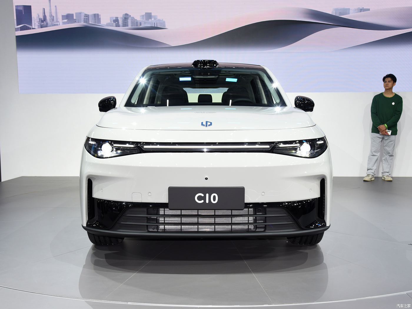 Leapmotor C10