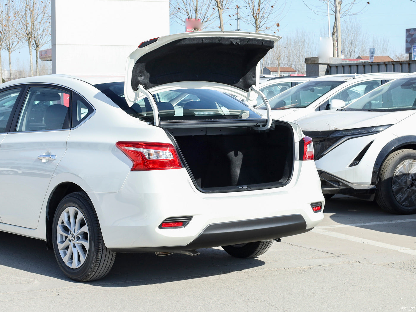 Nissan Sylphy - Gas